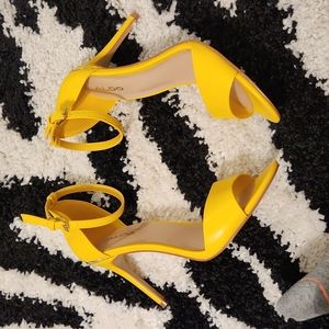 Aldo Ankle Strap Yellow Heels w/ Gold Detail